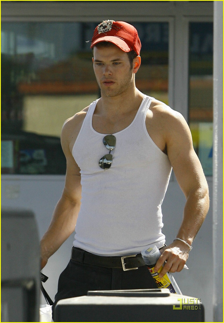 Kellan Lutz Father