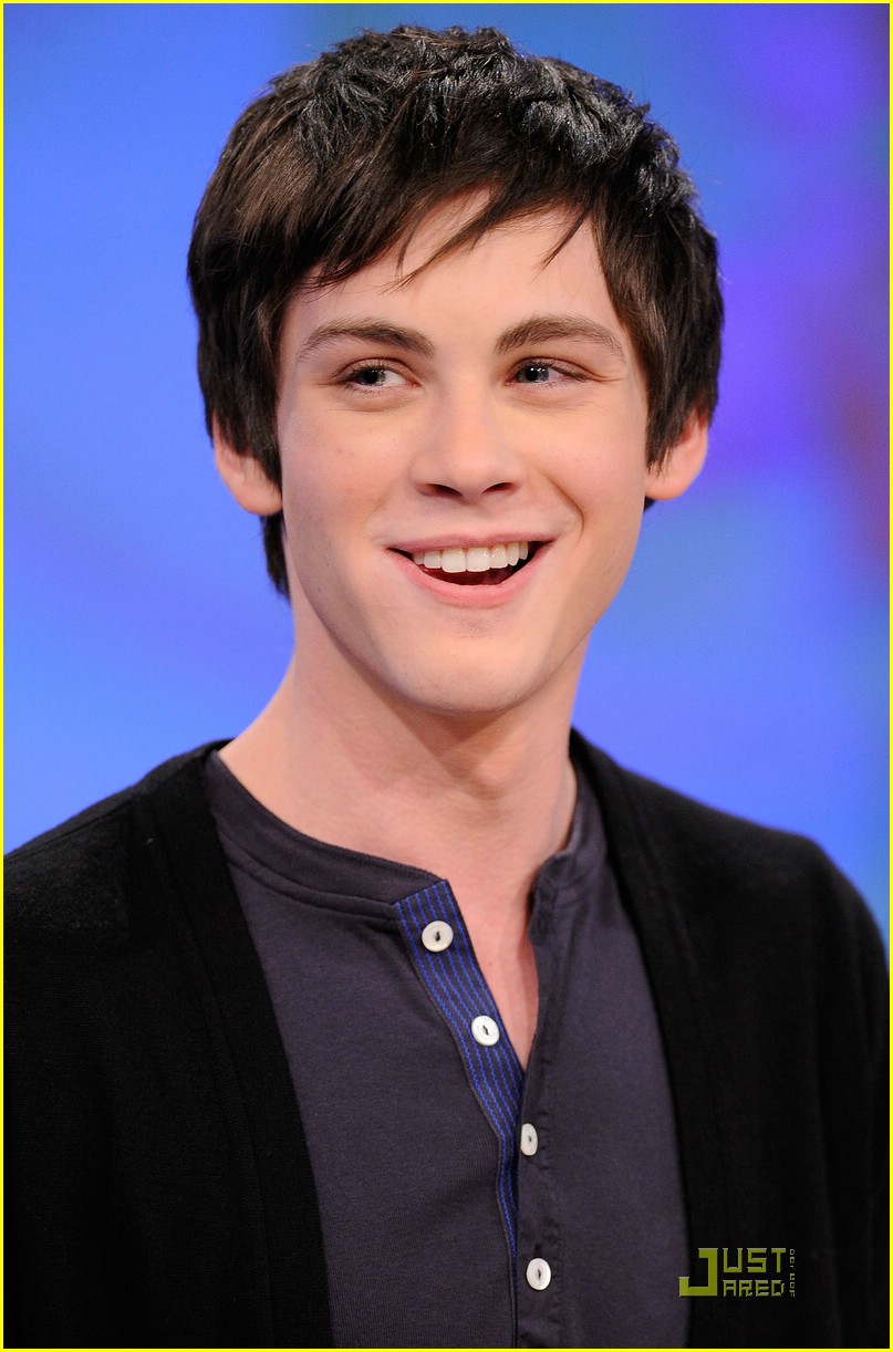 Full Sized Photo Of Logan Lerman Details Percy Logan Lerman Dishes Details On Percy Jackson