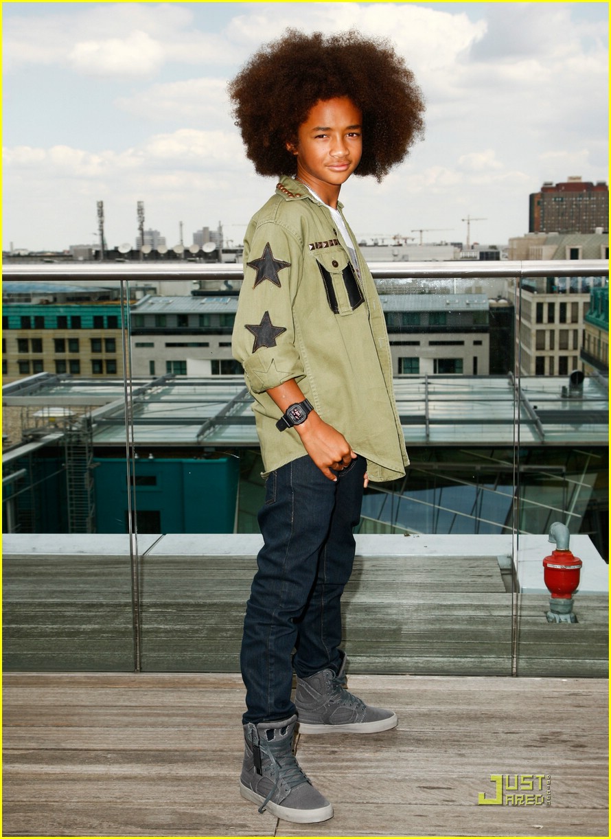 Full Sized Photo Of Jaden Smith Berlin Afro 05 Jaden Smith Afro In