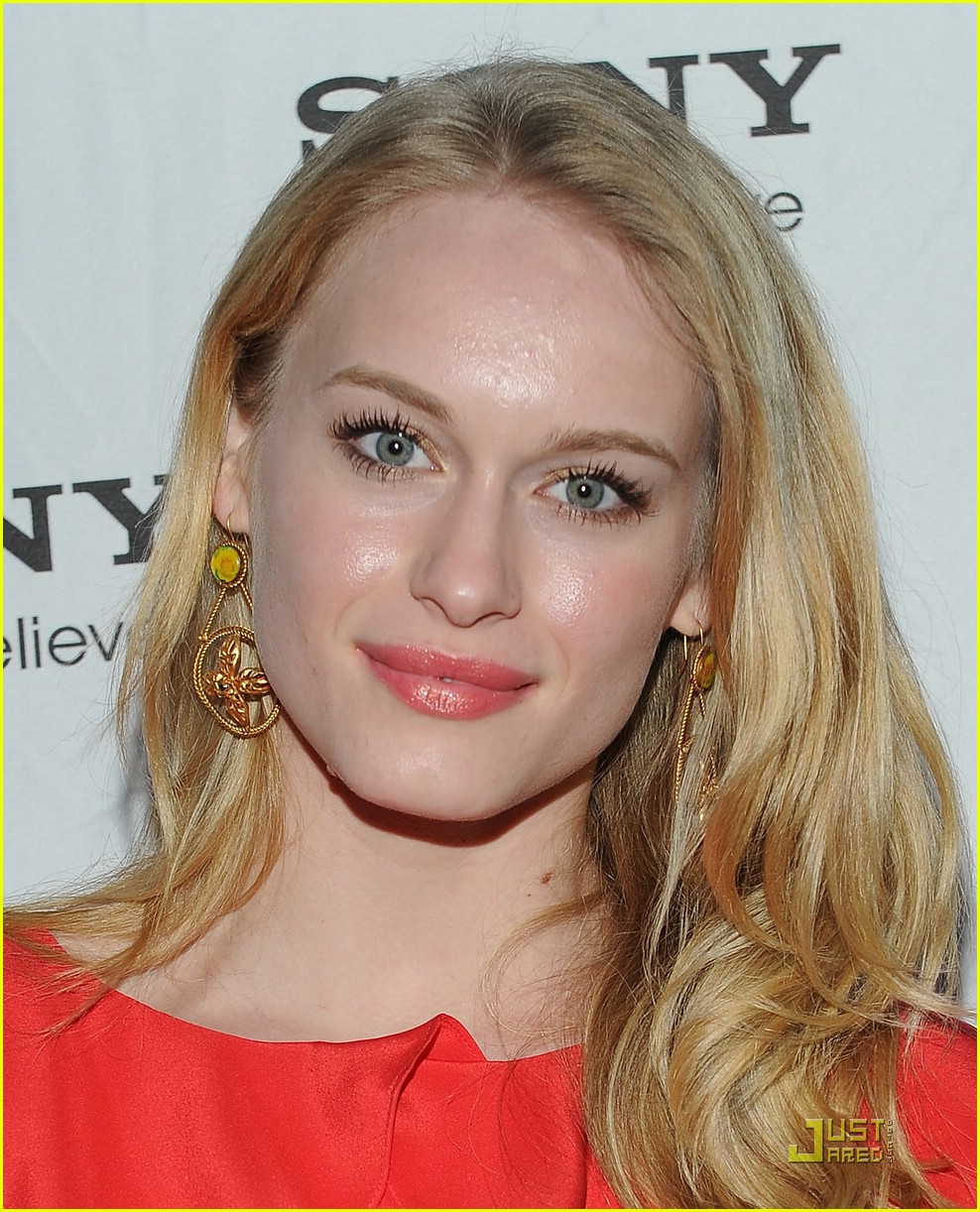 Leven Rambin The Hunger Games Glimmer Photo Photo Gallery