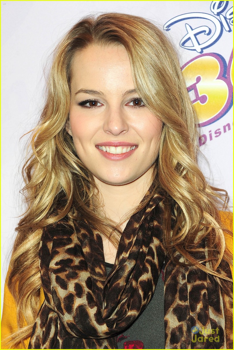 Bridgit Mendler Downtown Disney Concert Photo 505061 Photo