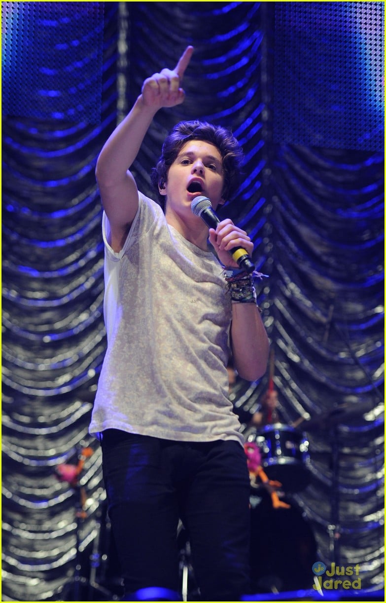 Union J The Vamps Manchester Jingle Ball With Jason Derulo Photo Photo