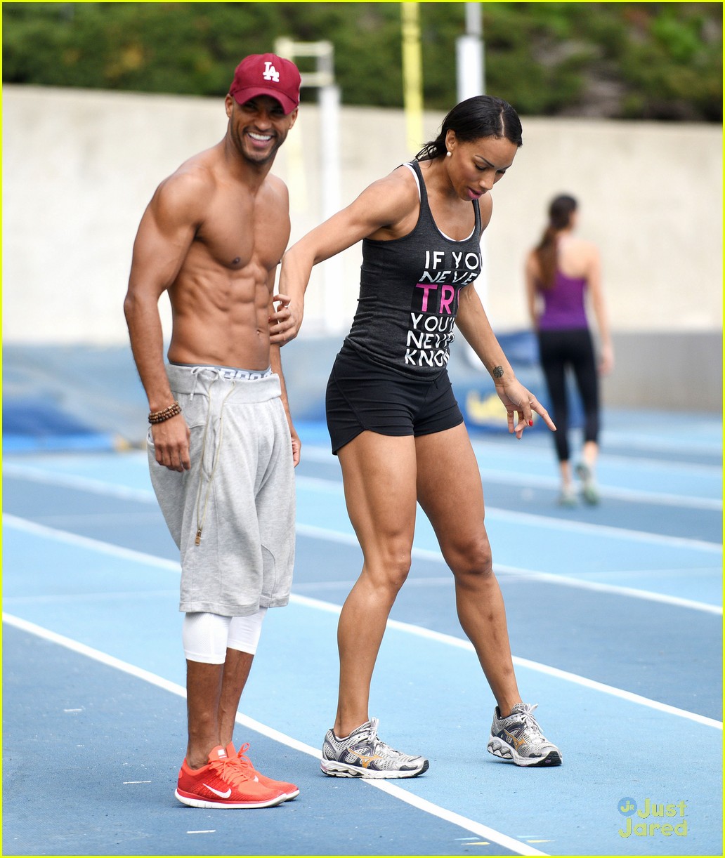 Ricky Whittle Shows Off Shirtless Buff Body During Workout With Jade Johnson Photo