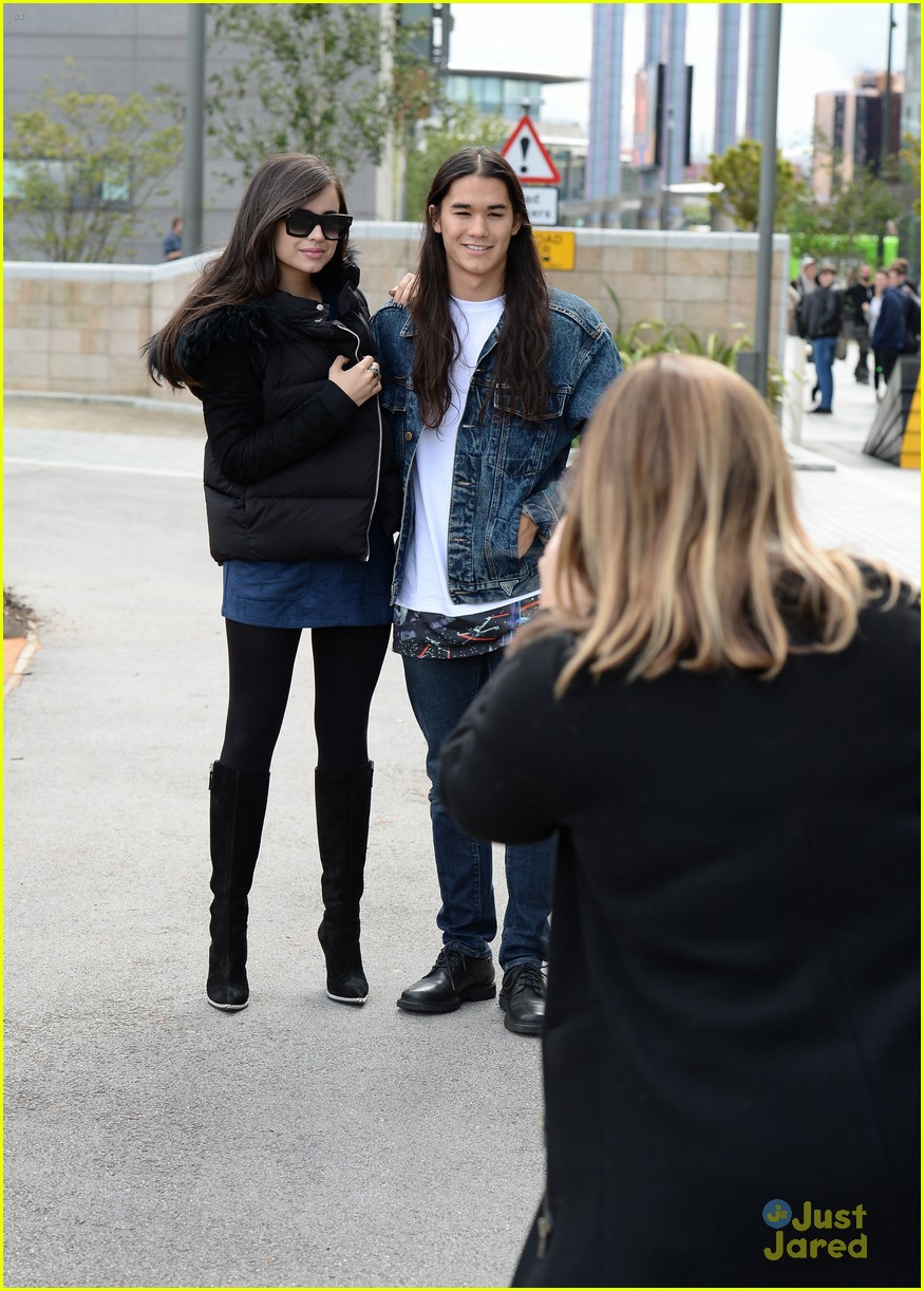 Full Sized Photo Of Sofia Carson Booboo Stewart Descendants London