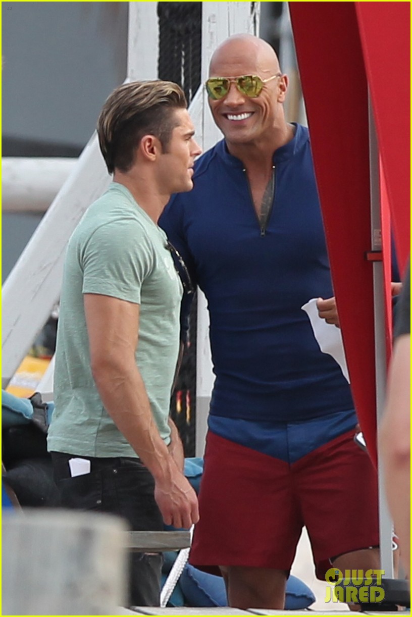 Zac Efron Alexandra Daddario Hit Miami Beach For More Baywatch Filming Photo