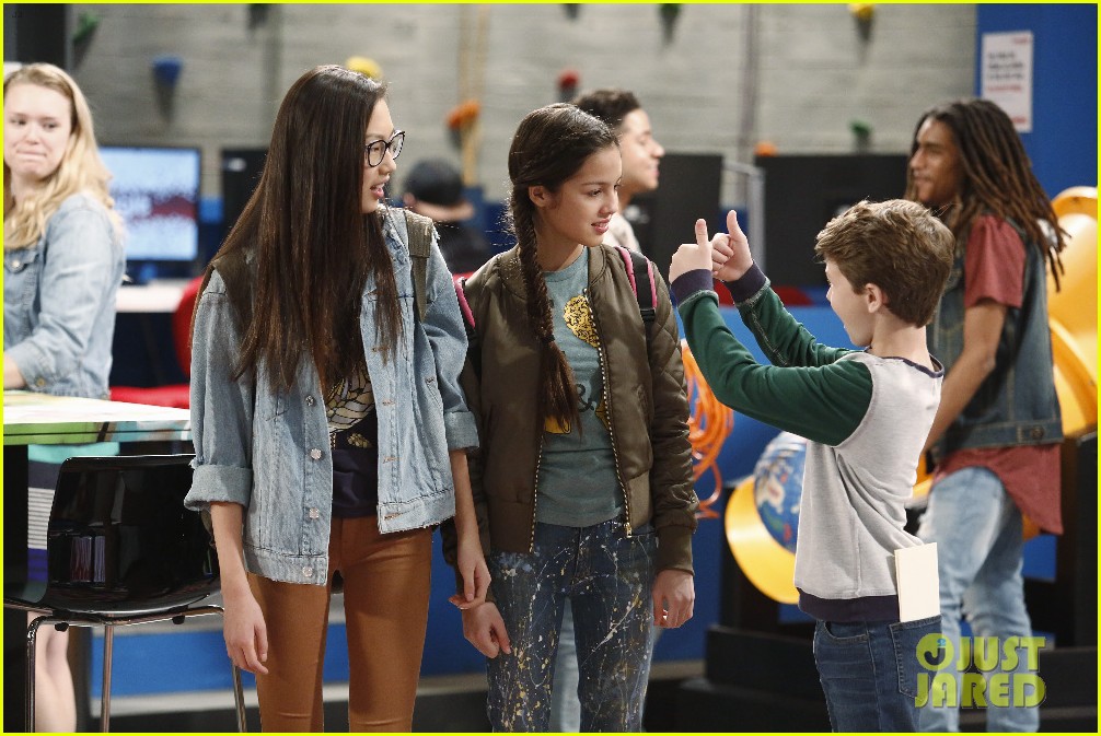 Bizaardvark Debuts On Disney Channel Tonight Photo 986886 Photo