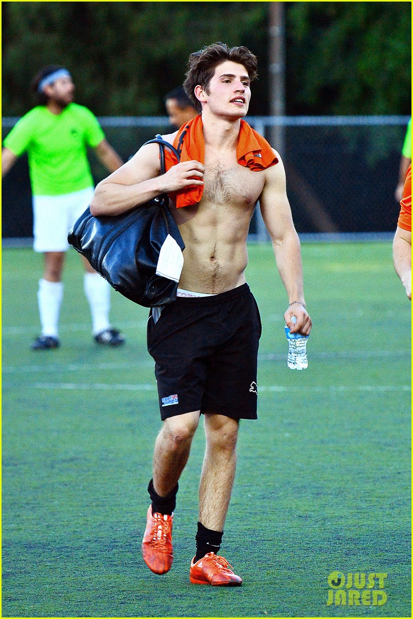 Full Sized Photo Of Gregg Sulkin Shirtless Soccer Bella Thorne Daniel Sharman Gregg Sulkin