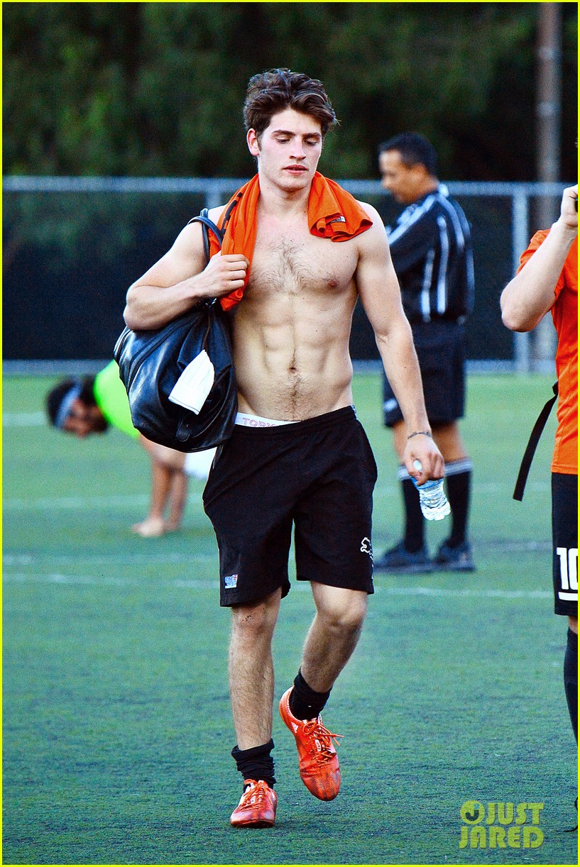 Gregg Sulkin Goes Shirtless At Soccer Game With Bella Thorne Photo Photo Gallery