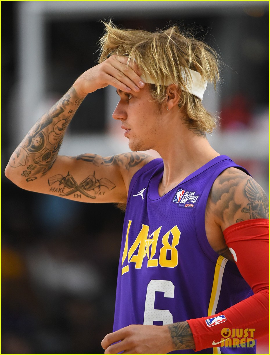 Justin Bieber Plays In The NBA All Star Game Celebrity Game Photo