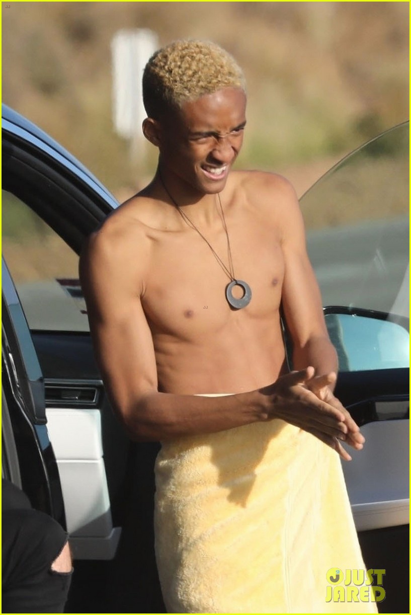 Jaden Smith Goes Shirtless For Weekend Beach Day Photo 1137545
