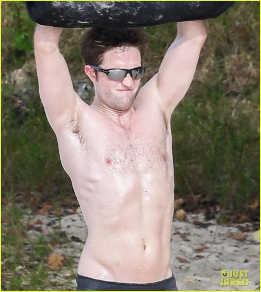 Robert Pattinson Has Never Looked Hotter Than In These Shirtless Pics