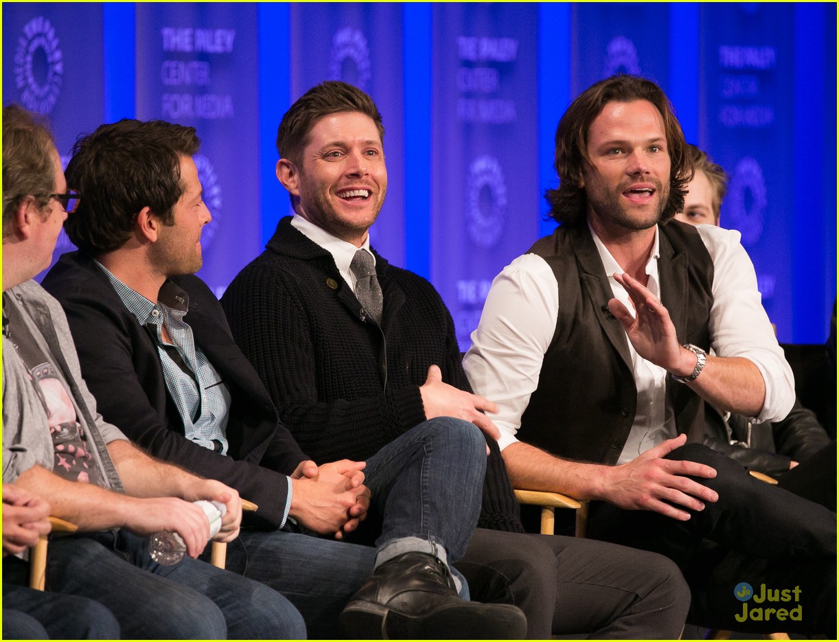 Full Sized Photo Of Supernatural Cast Paleyfest Event Scooby Doo