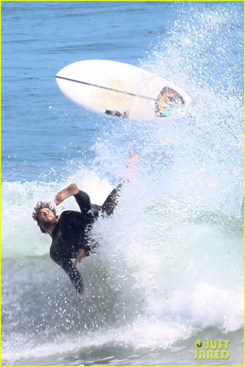 Full Sized Photo Of Liam Hemsworth Goes Shirtless After Surfing Session