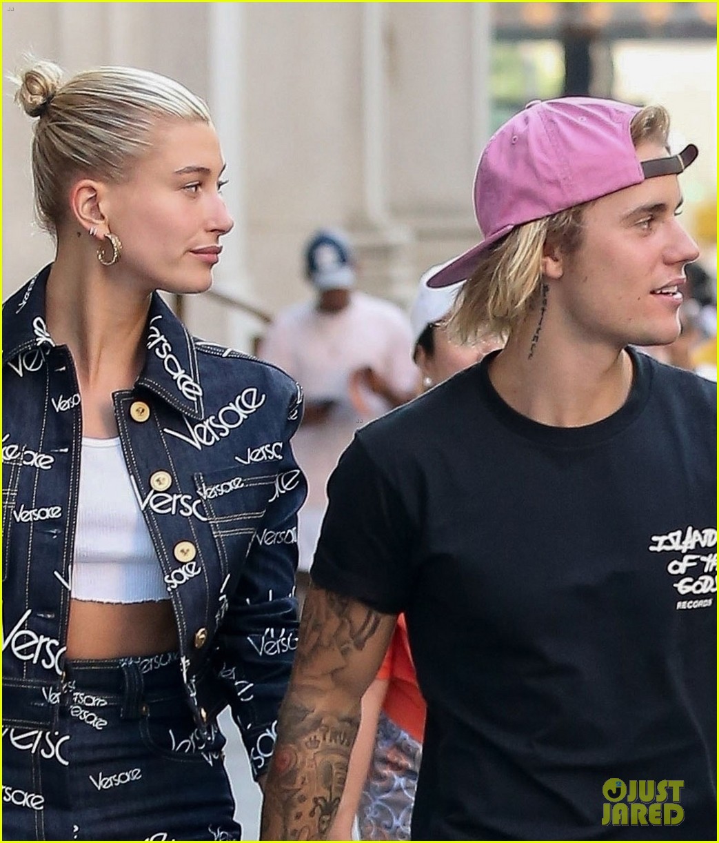 Justin Bieber Writes Love Note For Fiancee Hailey Baldwin To Confirm