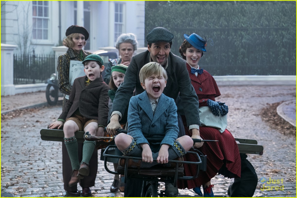 Disney Debuts Magical Mary Poppins Returns Trailer Photos Watch