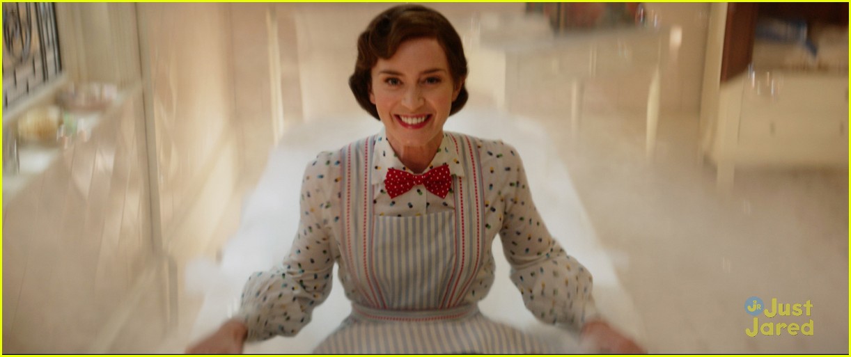 Disney Debuts Magical Mary Poppins Returns Trailer Photos Watch Now Photo