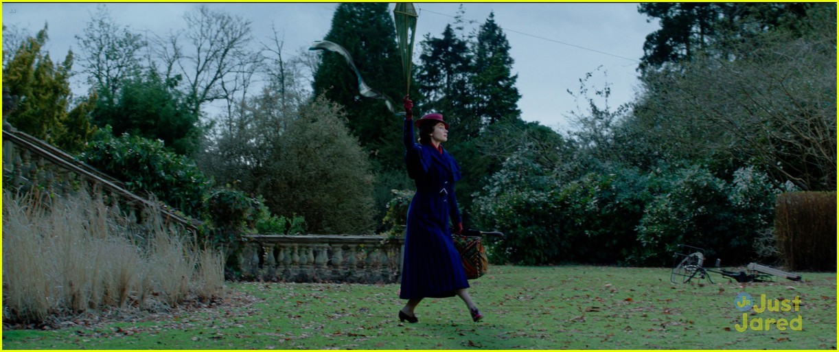 Disney Debuts Magical Mary Poppins Returns Trailer Photos Watch