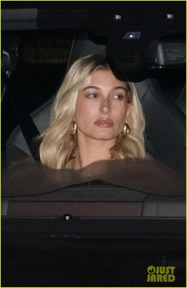 Justin Bieber Hailey Baldwin Head To A Late Night Church Service