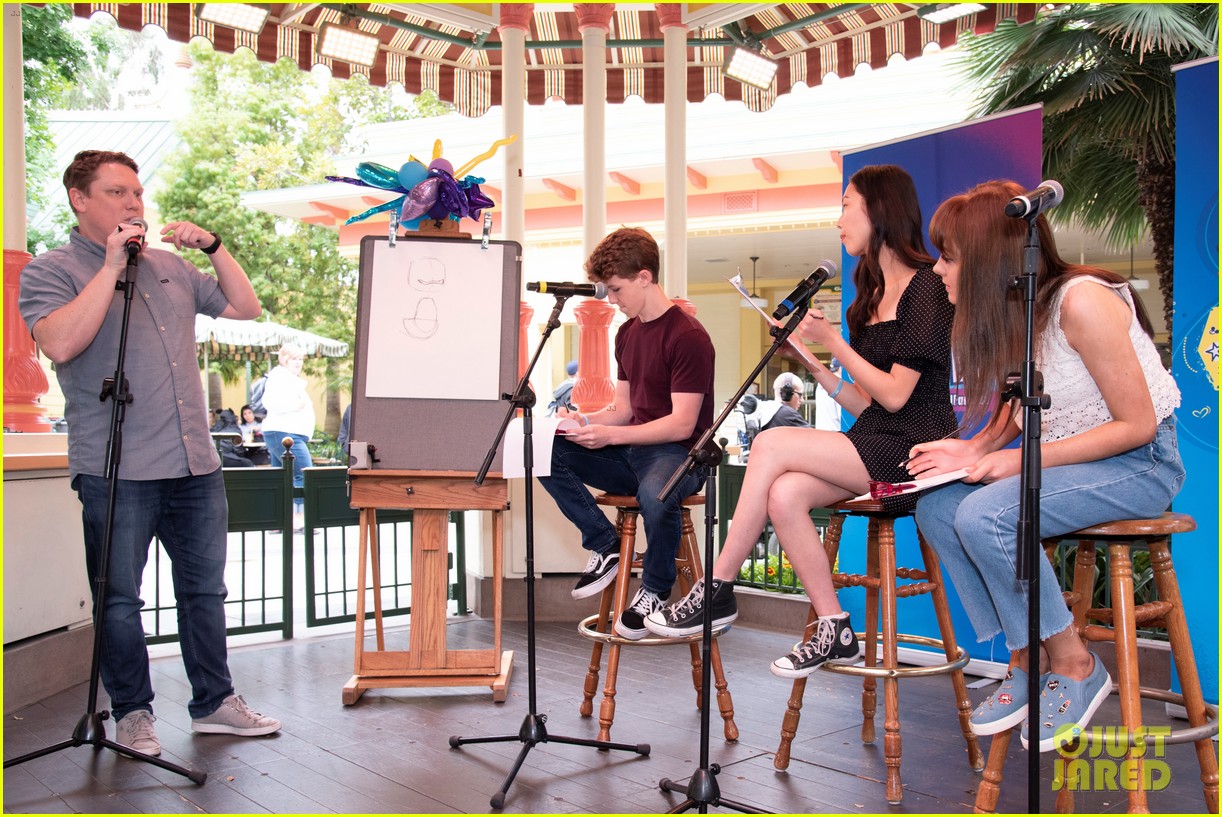 Full Sized Photo Of Bizaardvark Cast Disney Channel Fan Fest