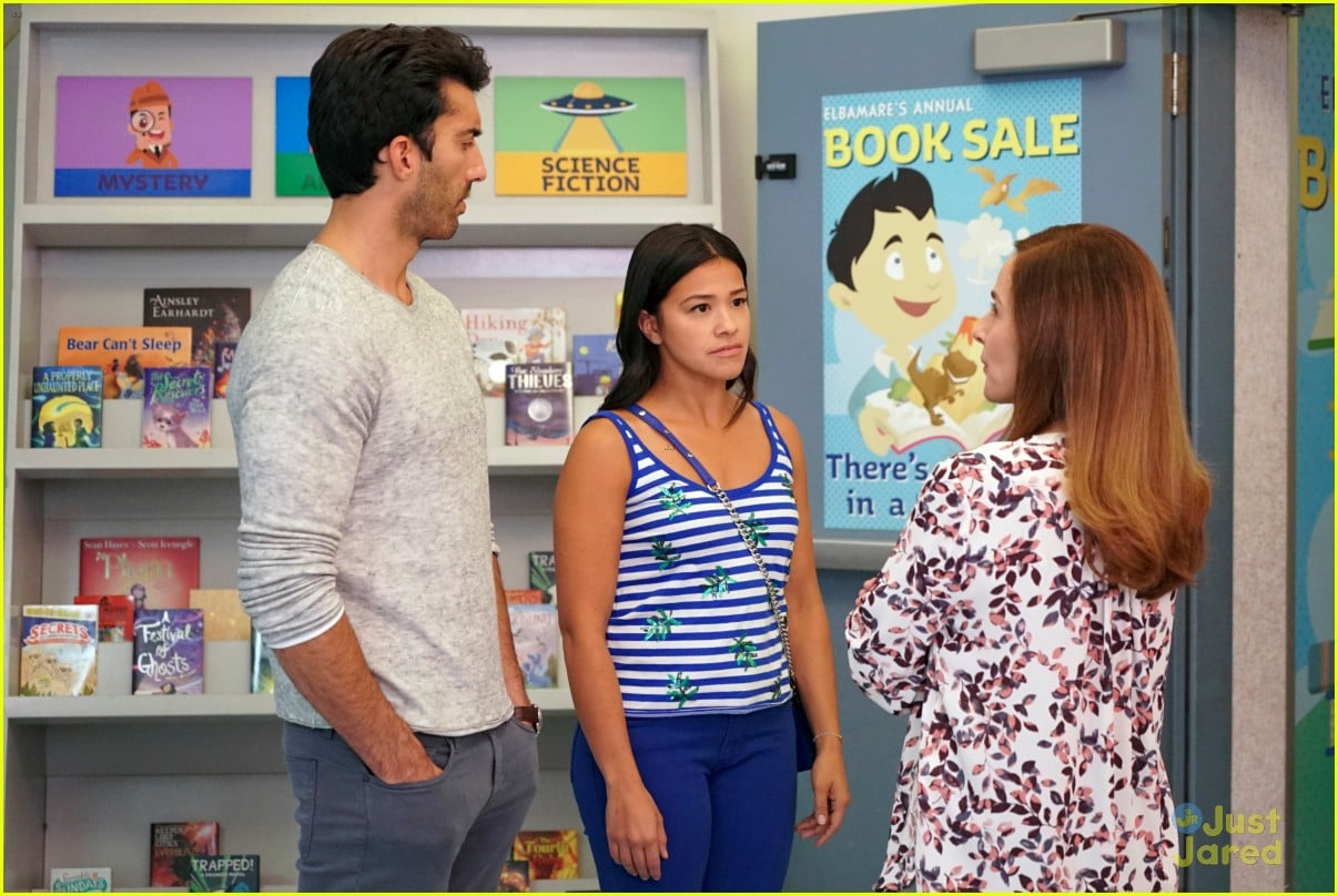 Full Sized Photo Of Jane Virgin Chap 89 Stills 03 Jane Gets In More