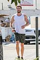 liam hemsworth muscles pumped up after workout 25
