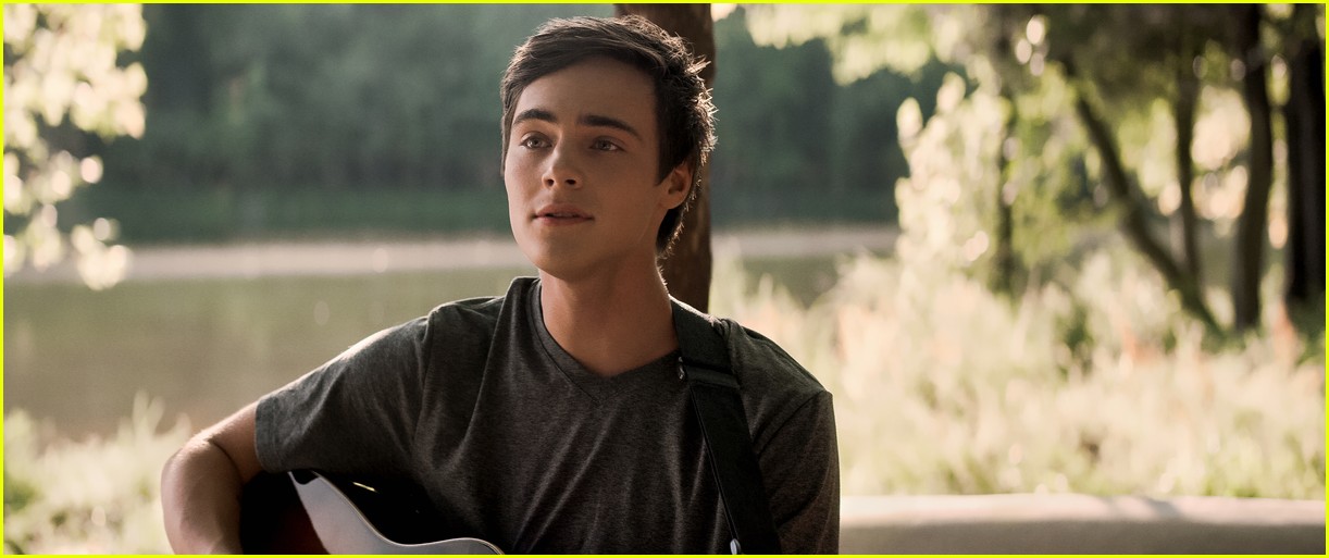bailee madison kevin quinns a week away musical gets trailer release date 06