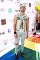 dominic sherwood jack griffo more get into 80s spirit for cassie scerbo bday 20