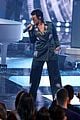 demi lovato channels elton johns style during tribute performance 01