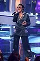 demi lovato channels elton johns style during tribute performance 09