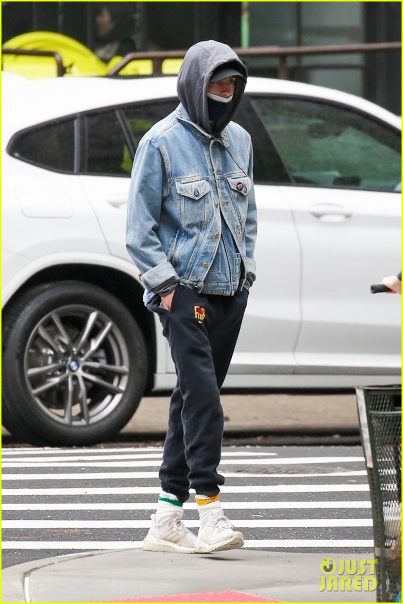 timothee chalamet stays under the radar outing in nyc 02