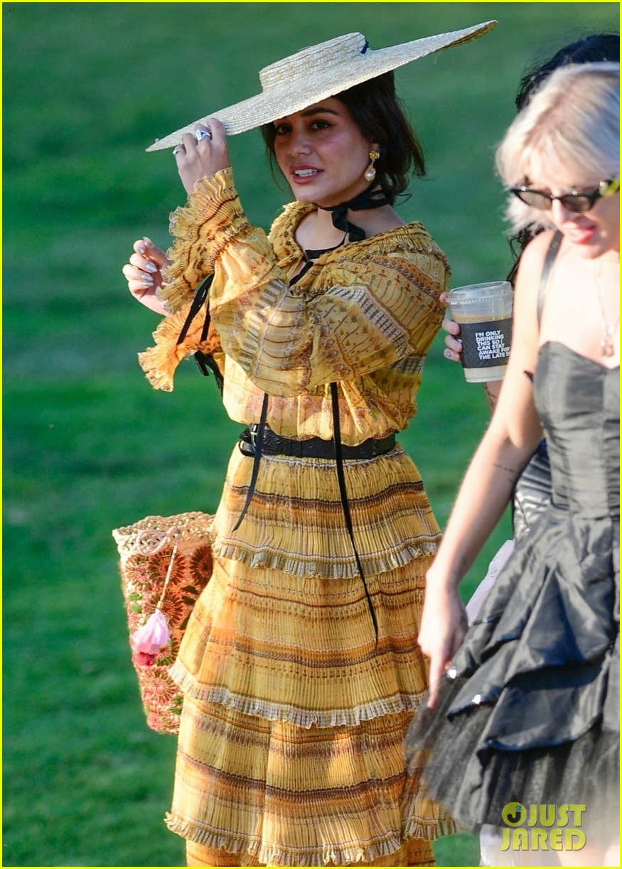 vanessa hudgens gg magree costume party in the park 14