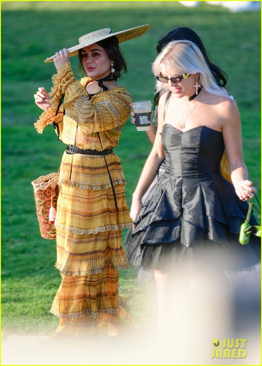 vanessa hudgens gg magree costume party in the park 25