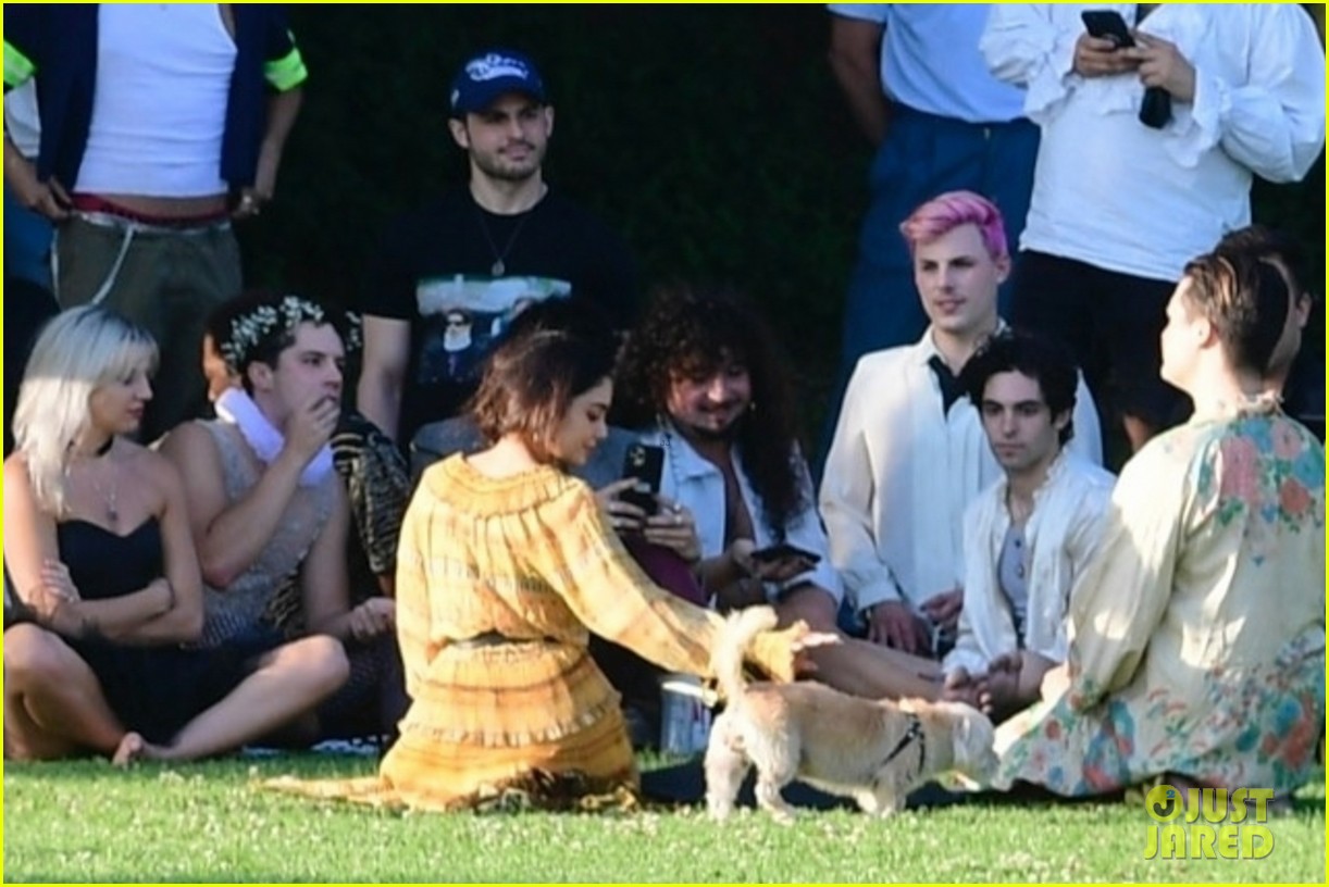 vanessa hudgens gg magree costume party in the park 26