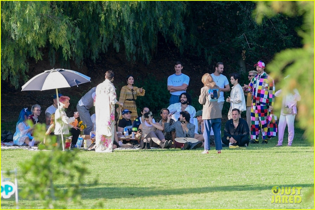 vanessa hudgens gg magree costume party in the park 33