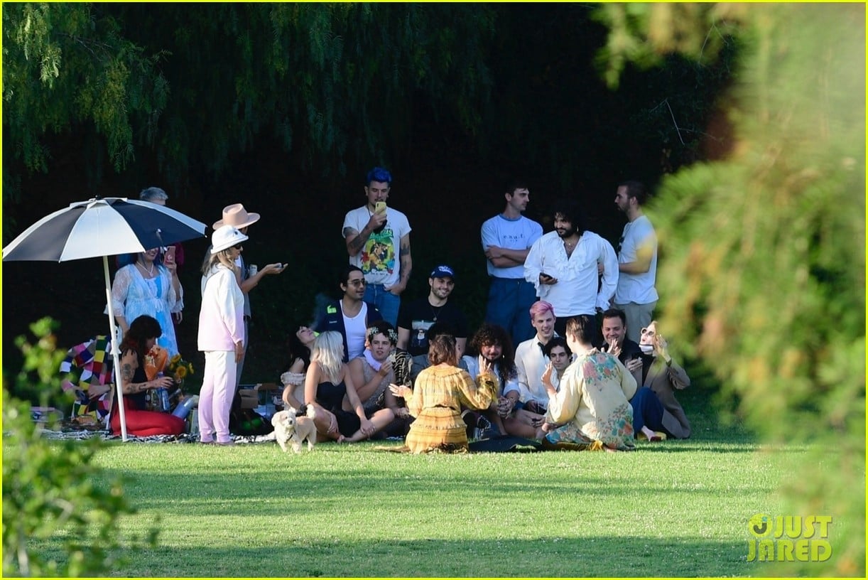 vanessa hudgens gg magree costume party in the park 42