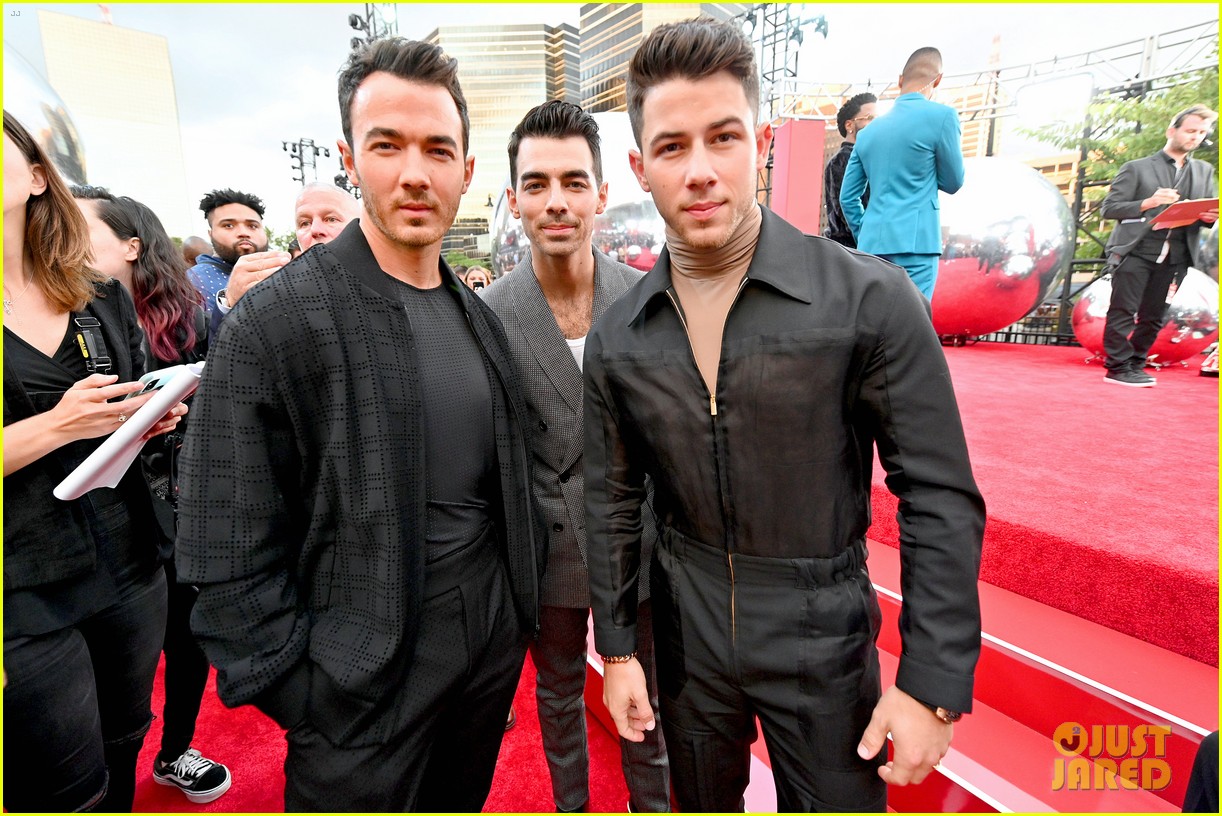 jonas brothers remember this song 05
