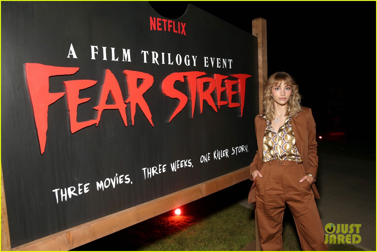 Olivia Scott Welch Ted Sutherland Step Out For Fear Street Part