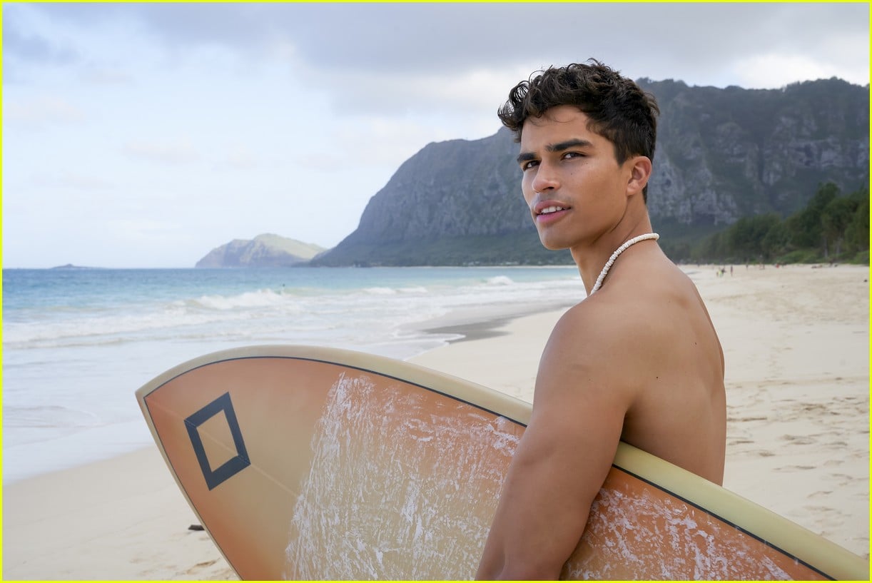 Full Sized Photo Of Alex Aiono Will Be Back For Doogie Kamealoha Season  55380 | Hot Sex Picture