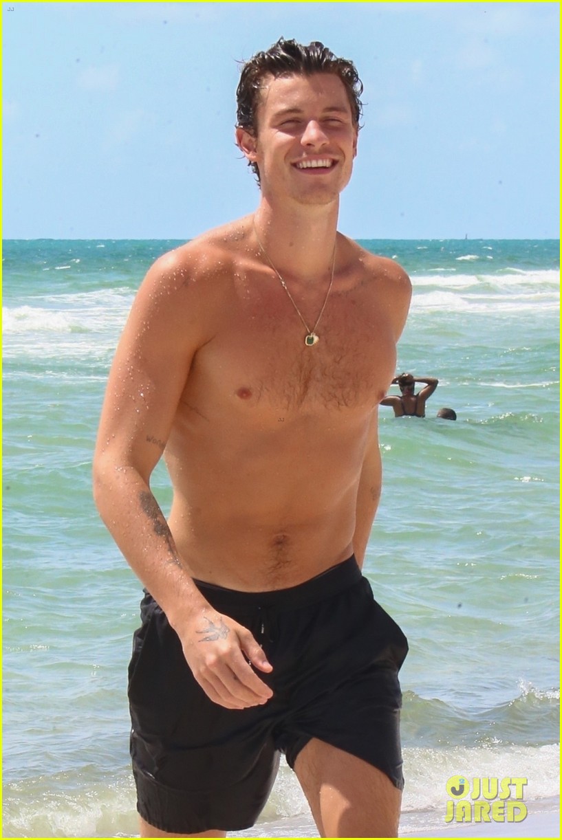 Full Sized Photo Of Shawn Mendes Shirtless Beach Photos On Birthday 08