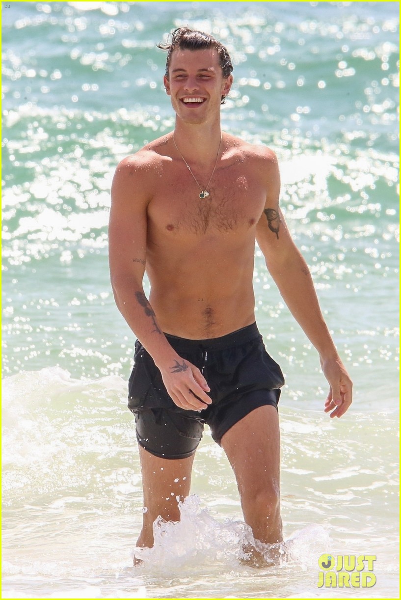 Full Sized Photo Of Shawn Mendes Shirtless Beach Photos On Birthday