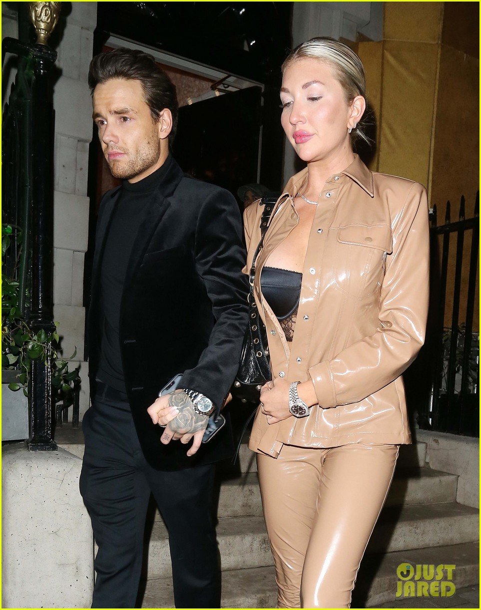 Full Sized Photo Of Liam Payne Holds Hands Kate Cassidy Date Night