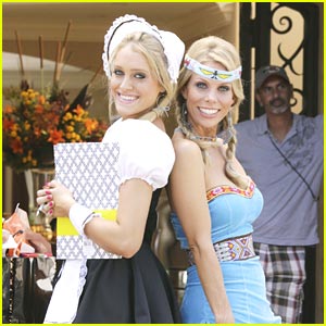 Its Thanksgiving In Suburgatory Carly Chaikin Jane Levy Just