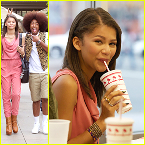 Zendaya Poplyfe Glendale Meet Up Zendaya Just Jared Jr