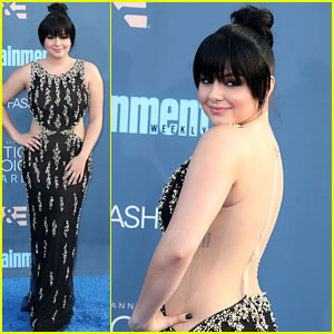 Ariel Winter Stuns in Backless Gown at Critics' Choice Awards 2016!