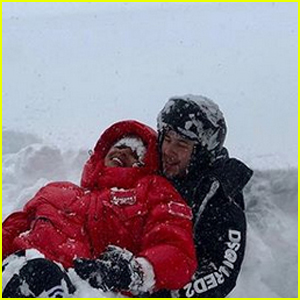 Nick Jonas & Wife Priyanka Chopra Have Some Fun in the Snow!
