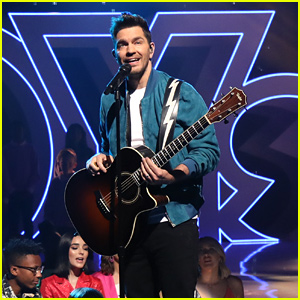 Andy Grammer Performs 'Don't Give Up On Me' at ARDYs 2019