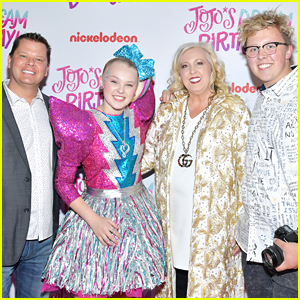 JoJo Siwa Reveals Her Whole Family Had COVID & Opens Up About Recent Breakup