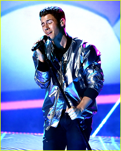 Nick Jonas performing at 2015 Billboard Music Awards