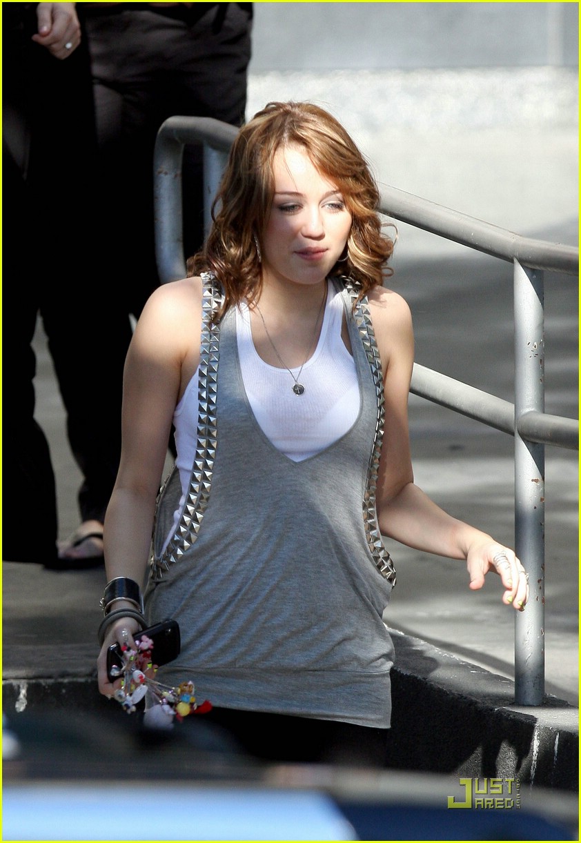 Miley cyrus christmas parade