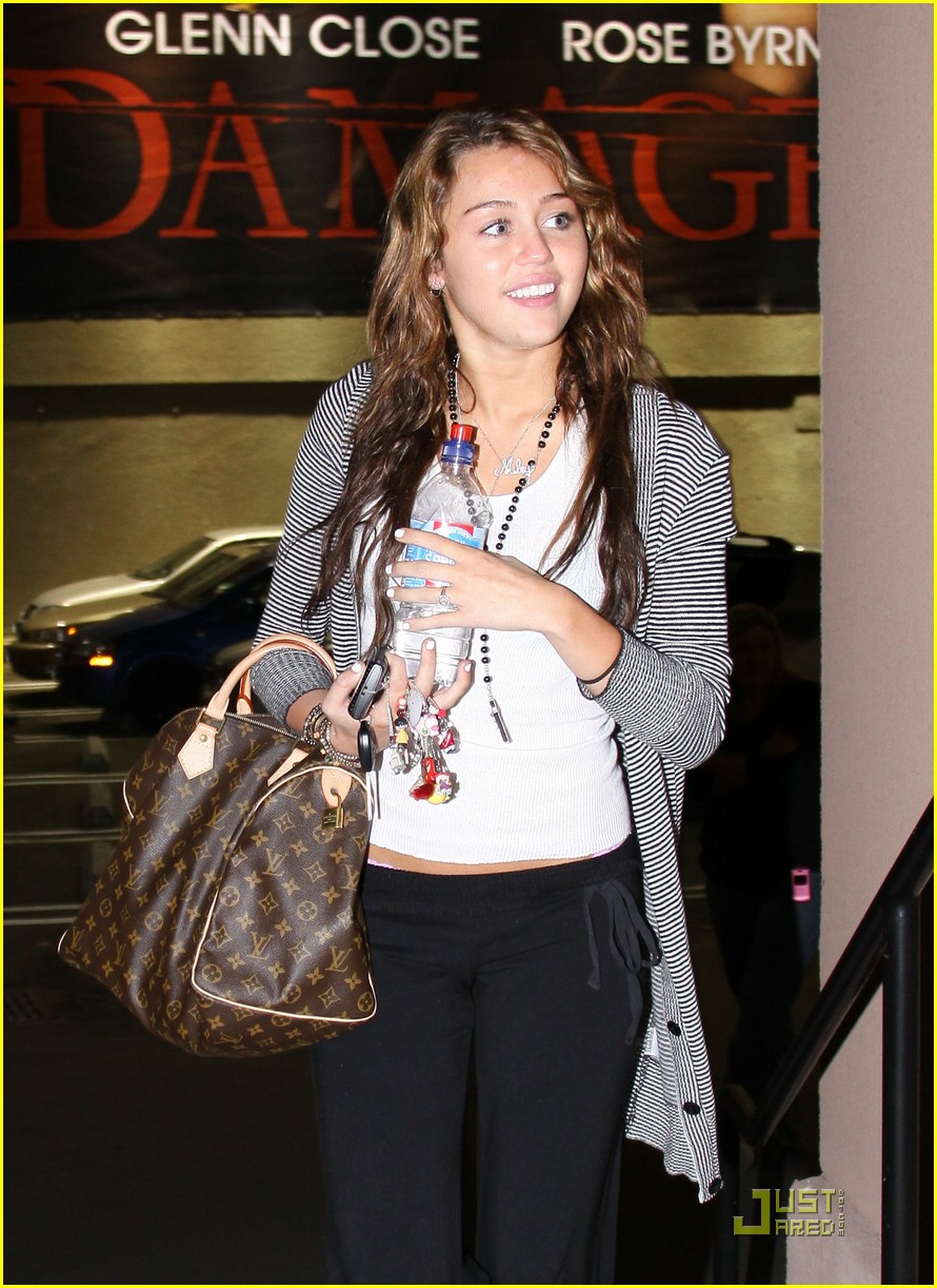 Miley Cyrus Gets Golden Globe Nomination! | Photo 28091 - Photo Gallery ...